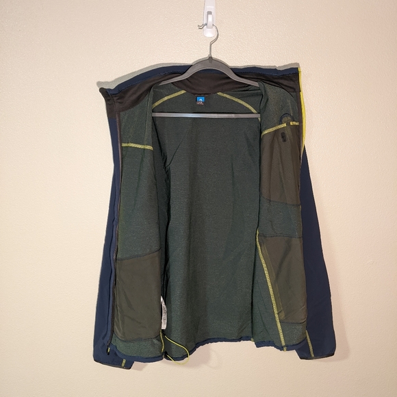 Eddie Bauer First Ascent Soft Shell Performance Jacket - Picture 3 of 6